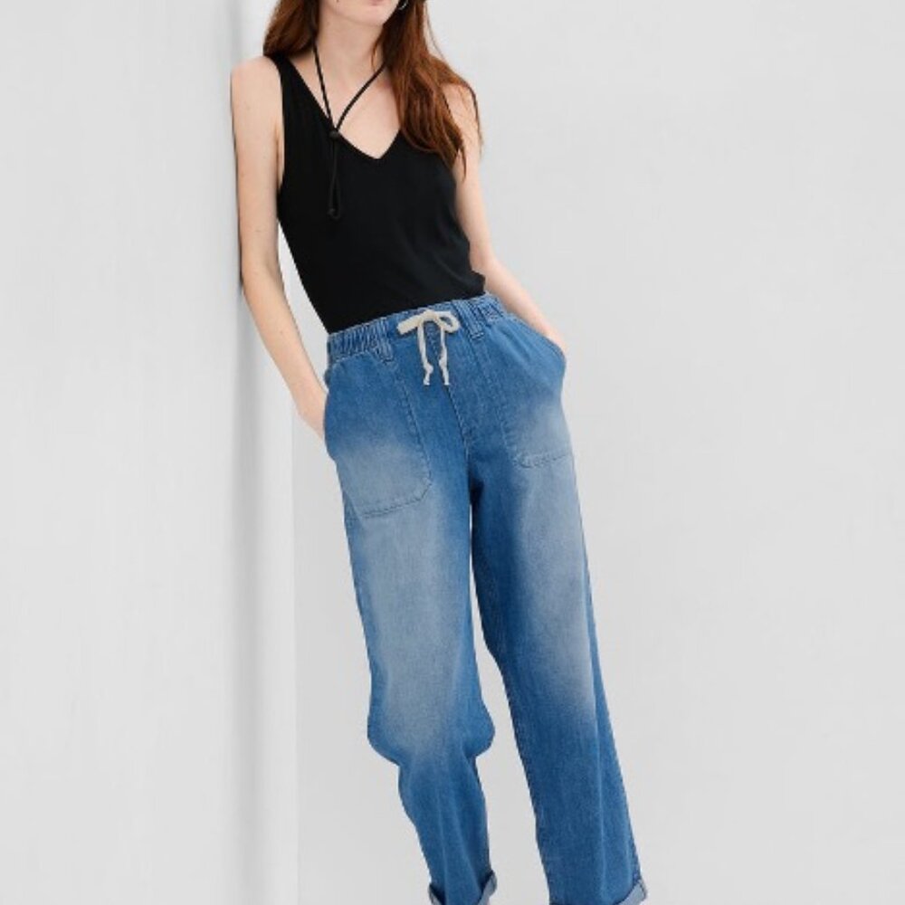 GAP High Rise Easy Denim Utility Jeans with Washwell, Size M